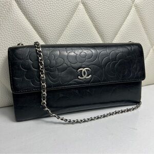Auth Chanel Camellia Embossed Lambskin Chain Wallet